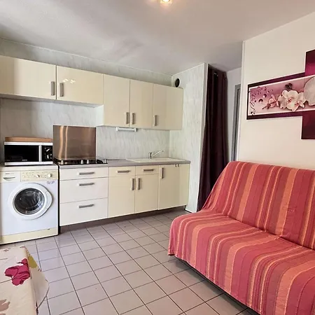En Rez-de-jardin Proche Avec Terrasse Et Confort Moderne - Fr-1-387-54 Appartement